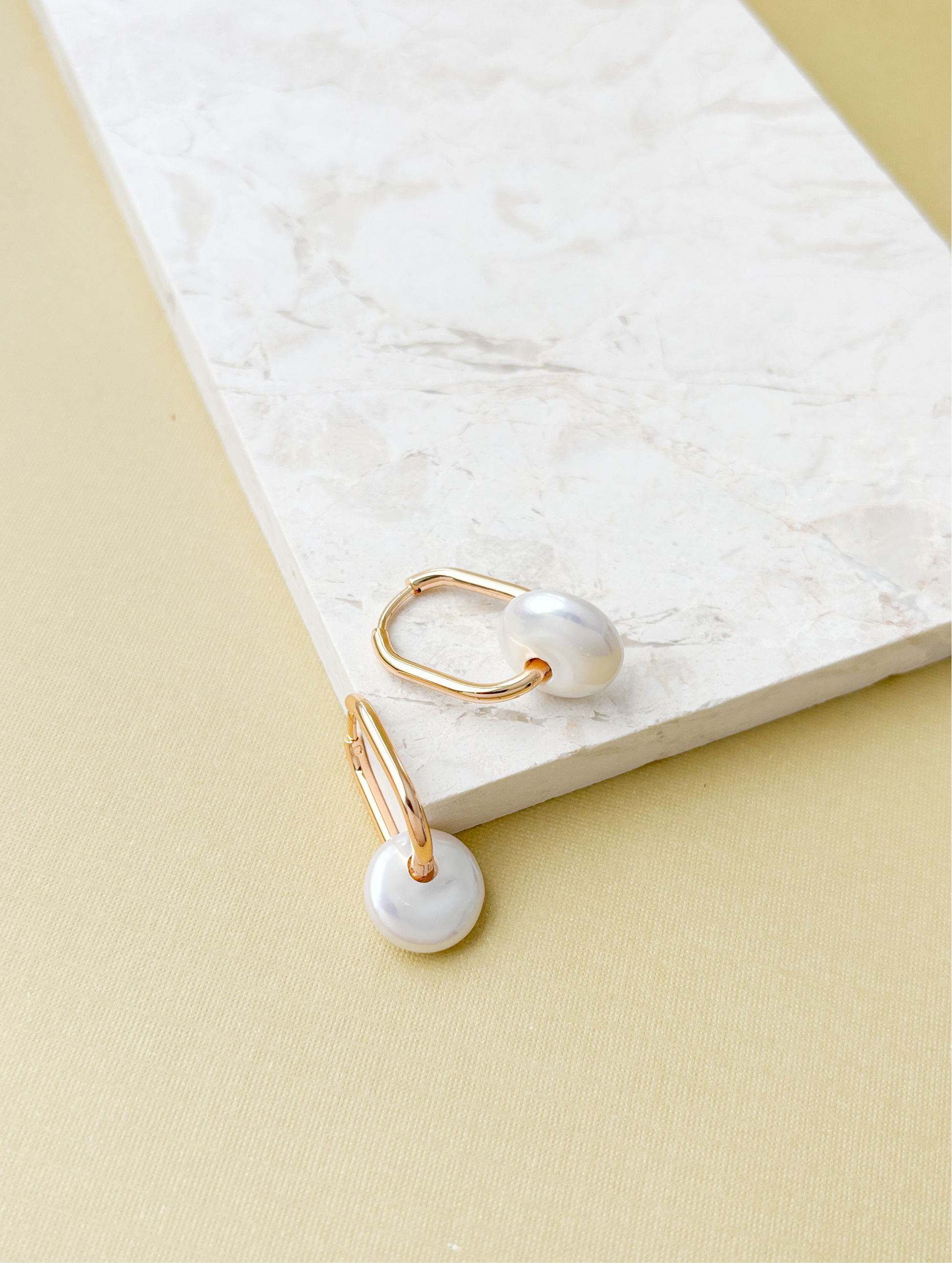 PETITE PEARL HOOPS