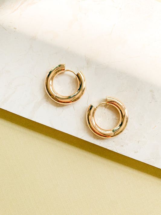 CLASSIC CHUNKY GOLD HOOPS