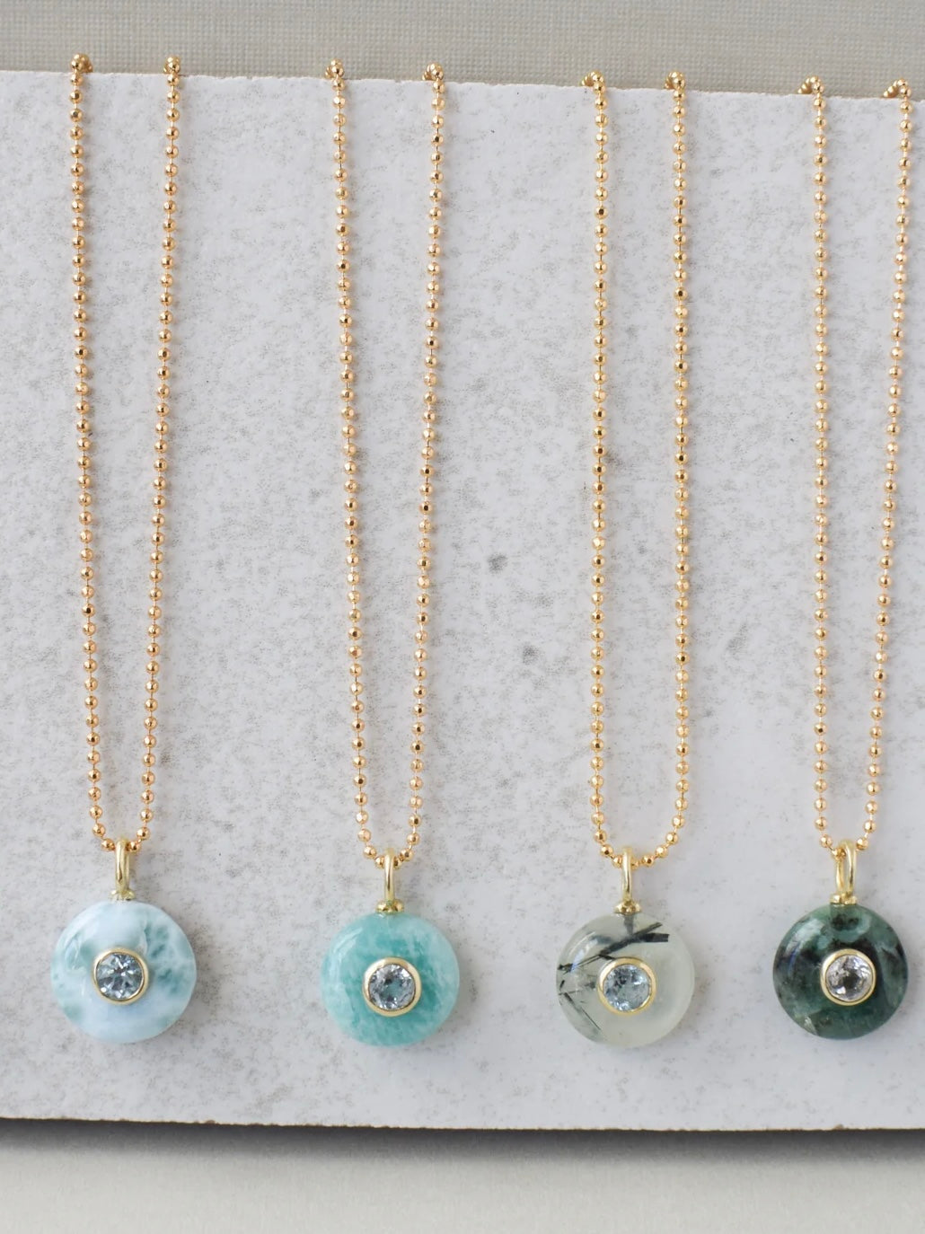 PENDANT NECKLACES