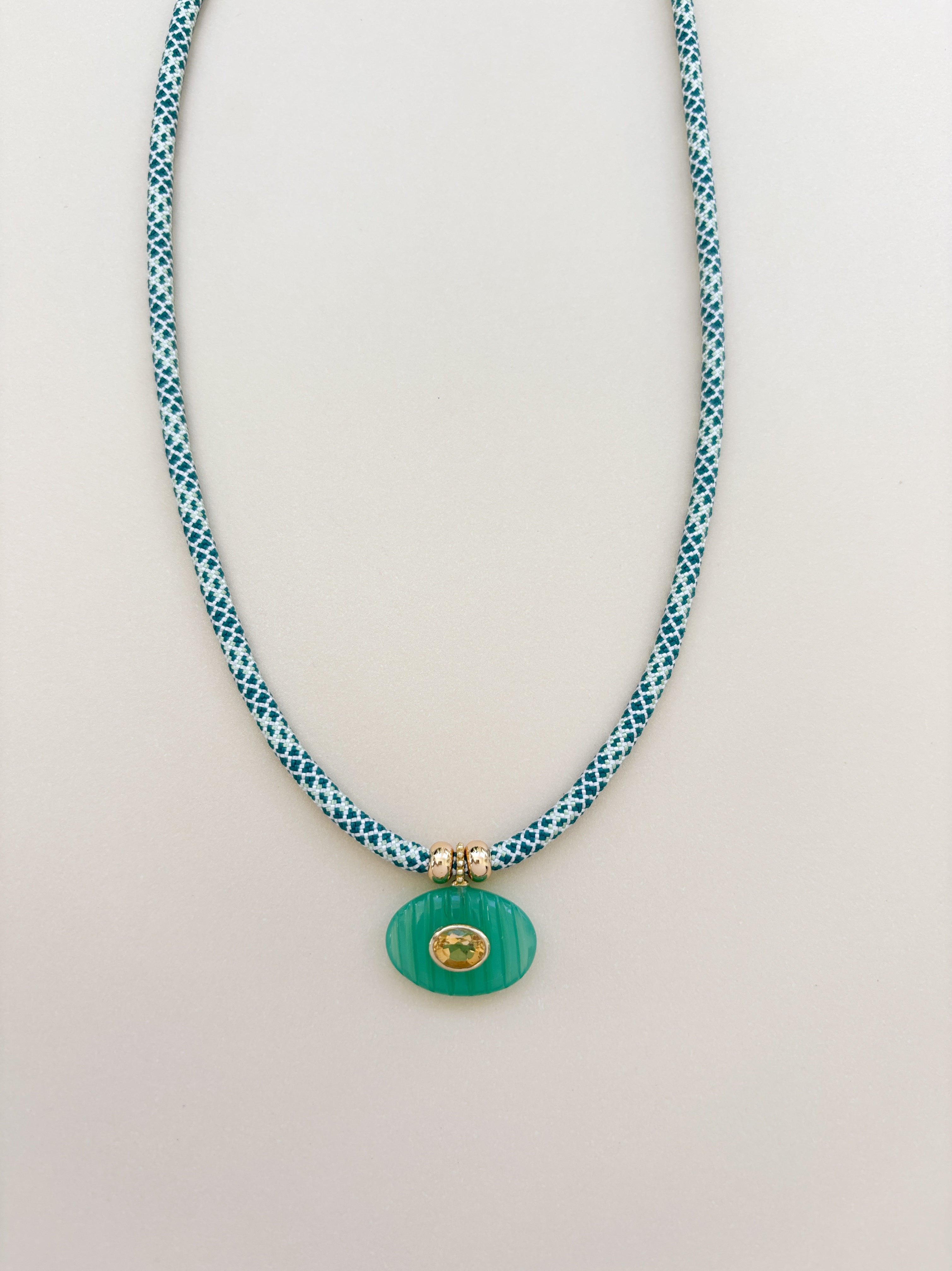 Luxe POWER Cord / CHRYSOPRADE CHALCEDONY