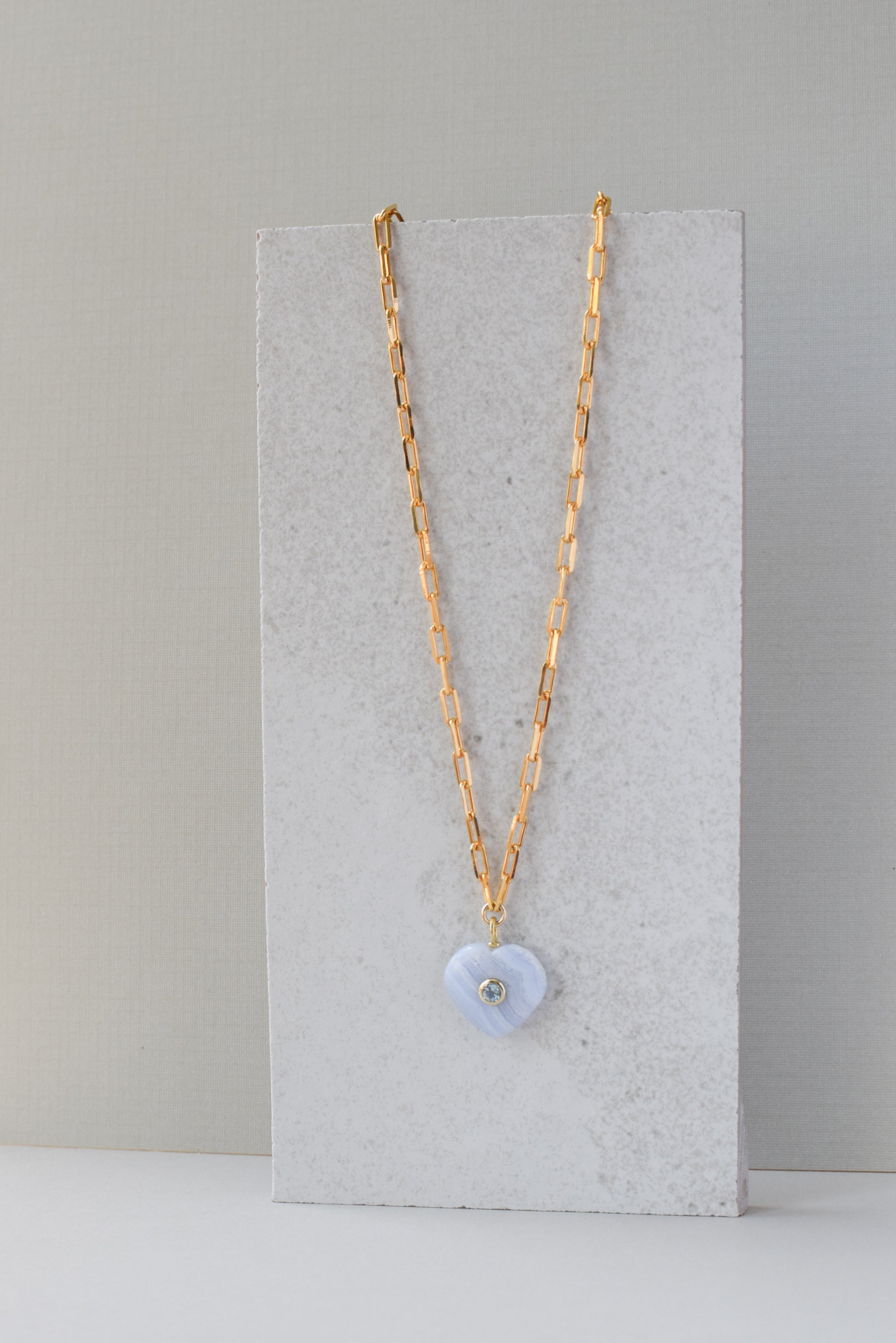 HEART PENDANT NECKLACE / BLUE LACE AGATE