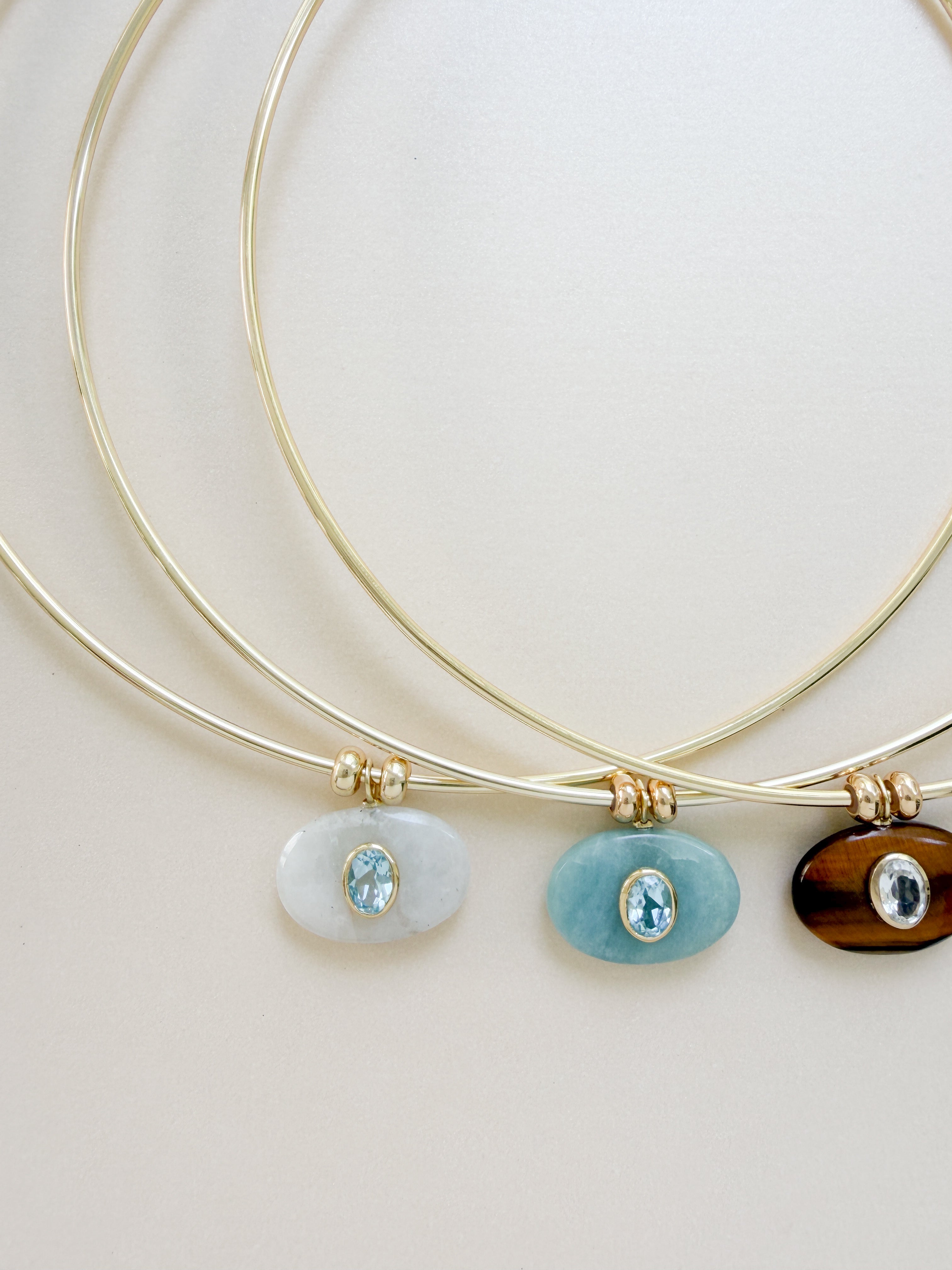 HALO COLLAR NECKLACE