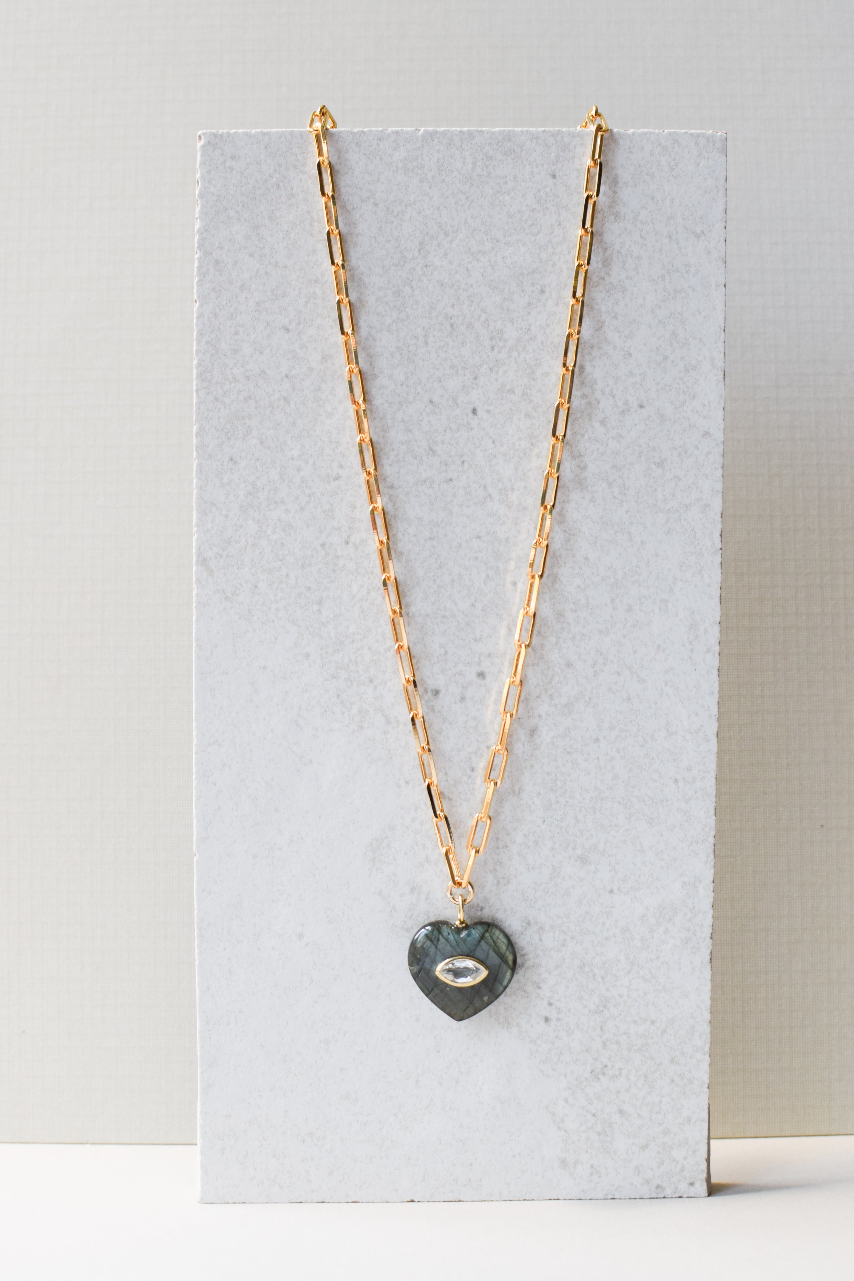 EVIL EYE HEART NECKLACE / LABRADORITE