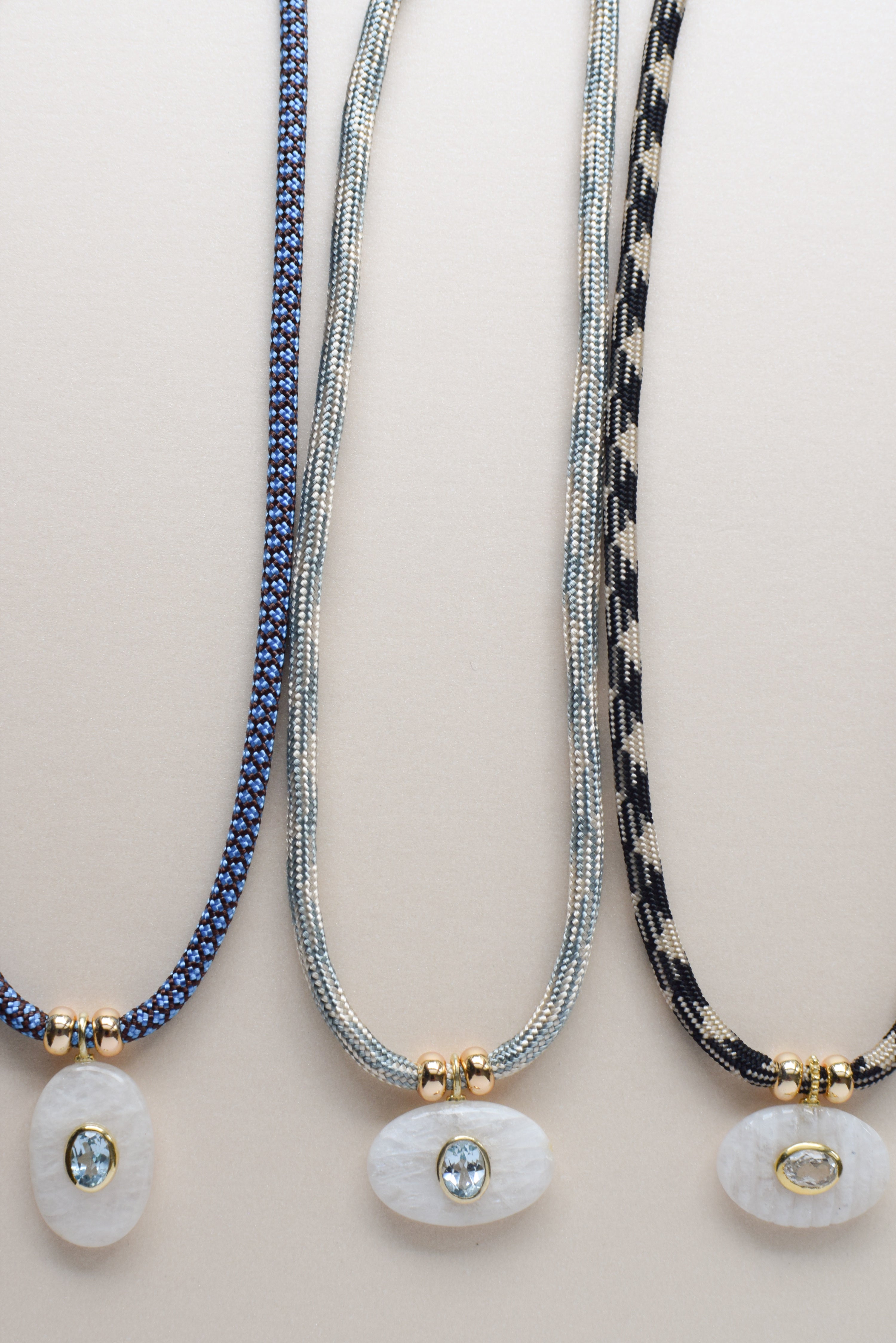 Luxe POWER Cord / RAINBOW MOONSTONE