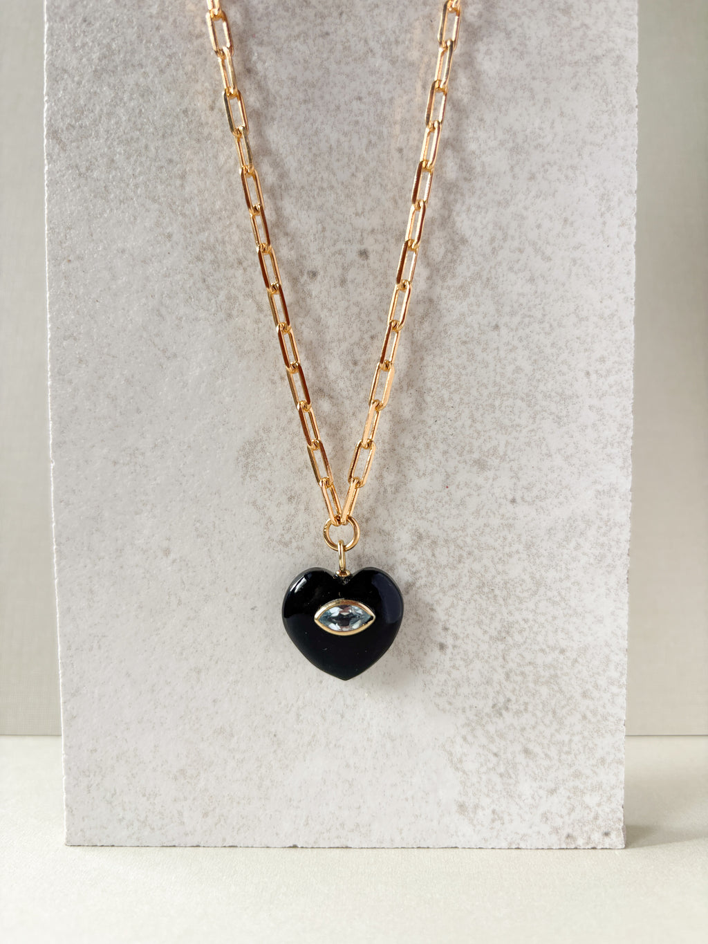 EVIL EYE HEART NECKLACE - ONYX