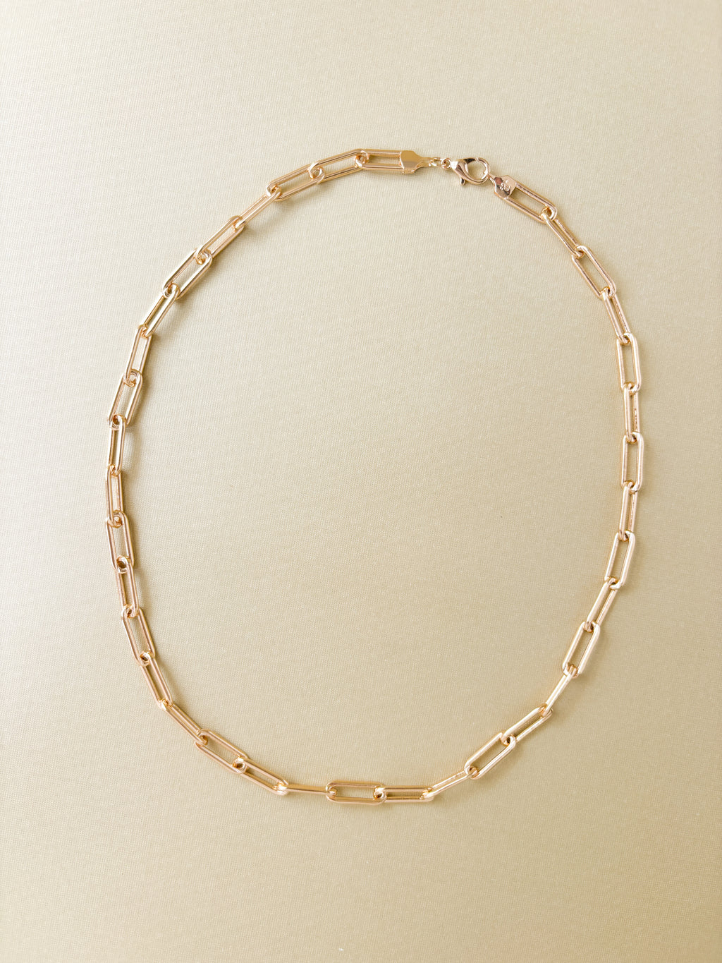 BOLD PAPERCLIP NECKLACE