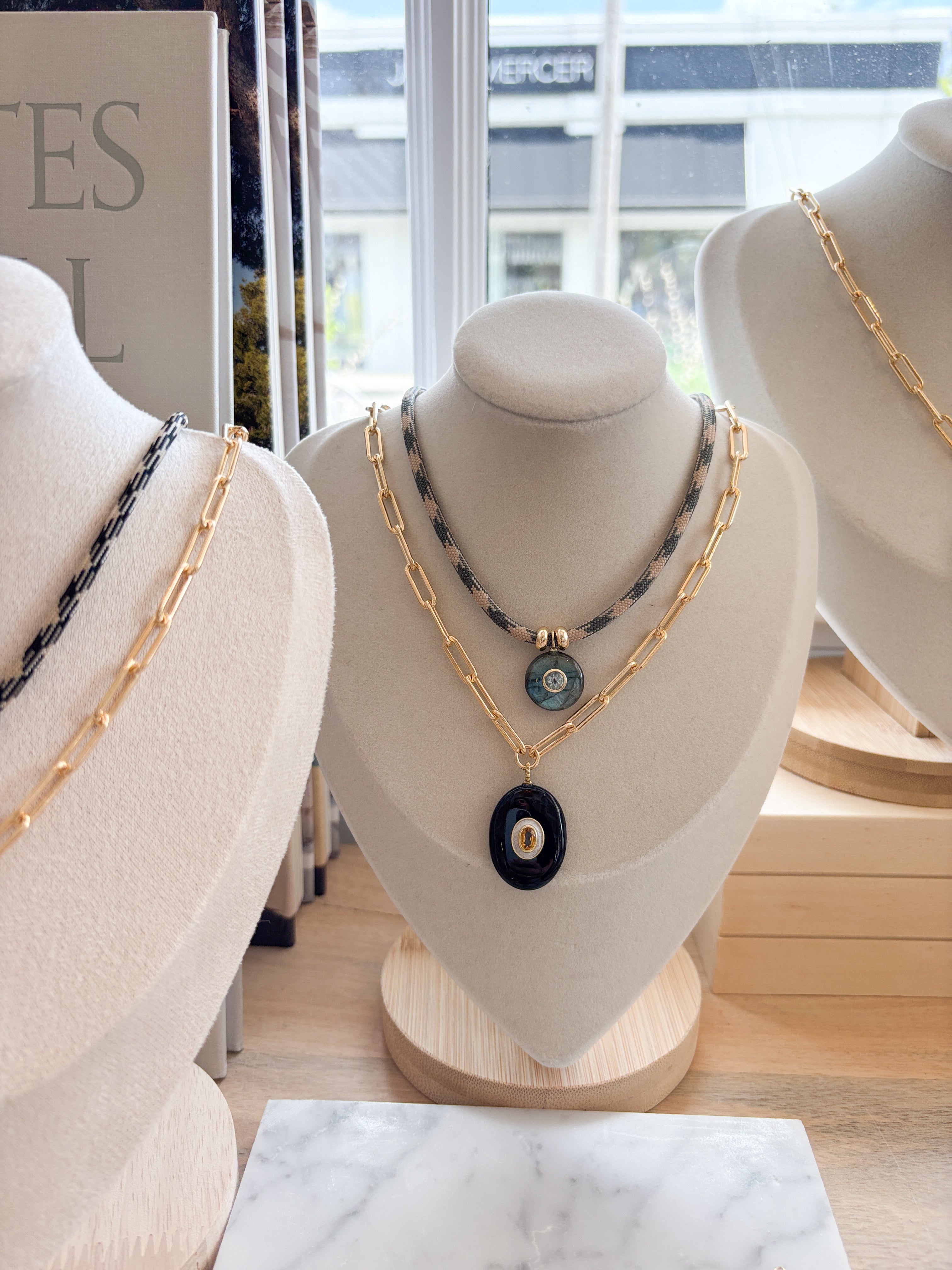 The ICON Pendant Necklace / ONYX