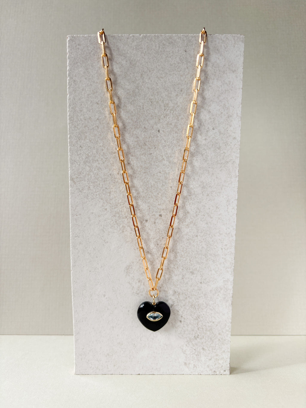 EVIL EYE HEART NECKLACE - ONYX