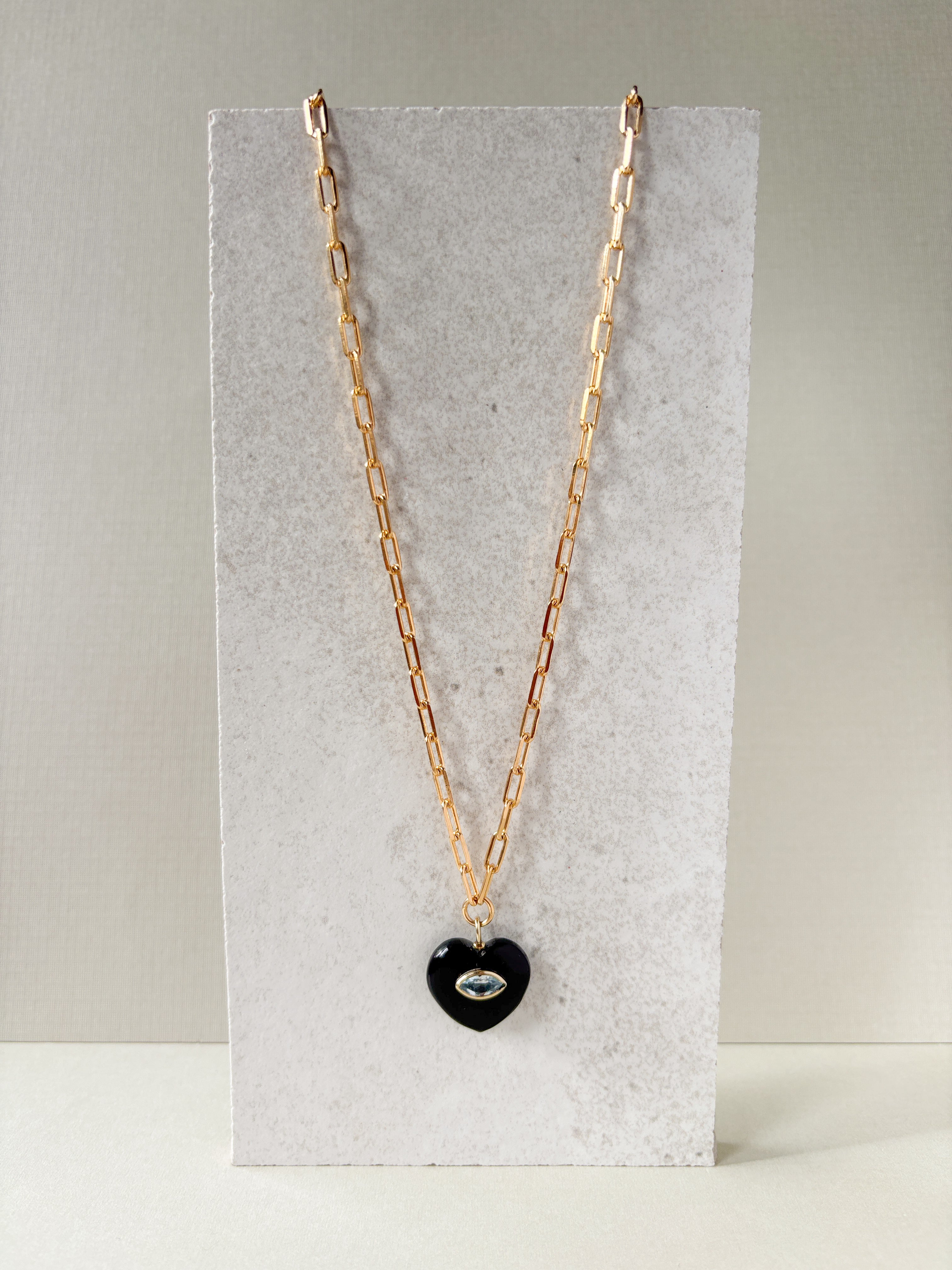 EVIL EYE HEART NECKLACE - ONYX