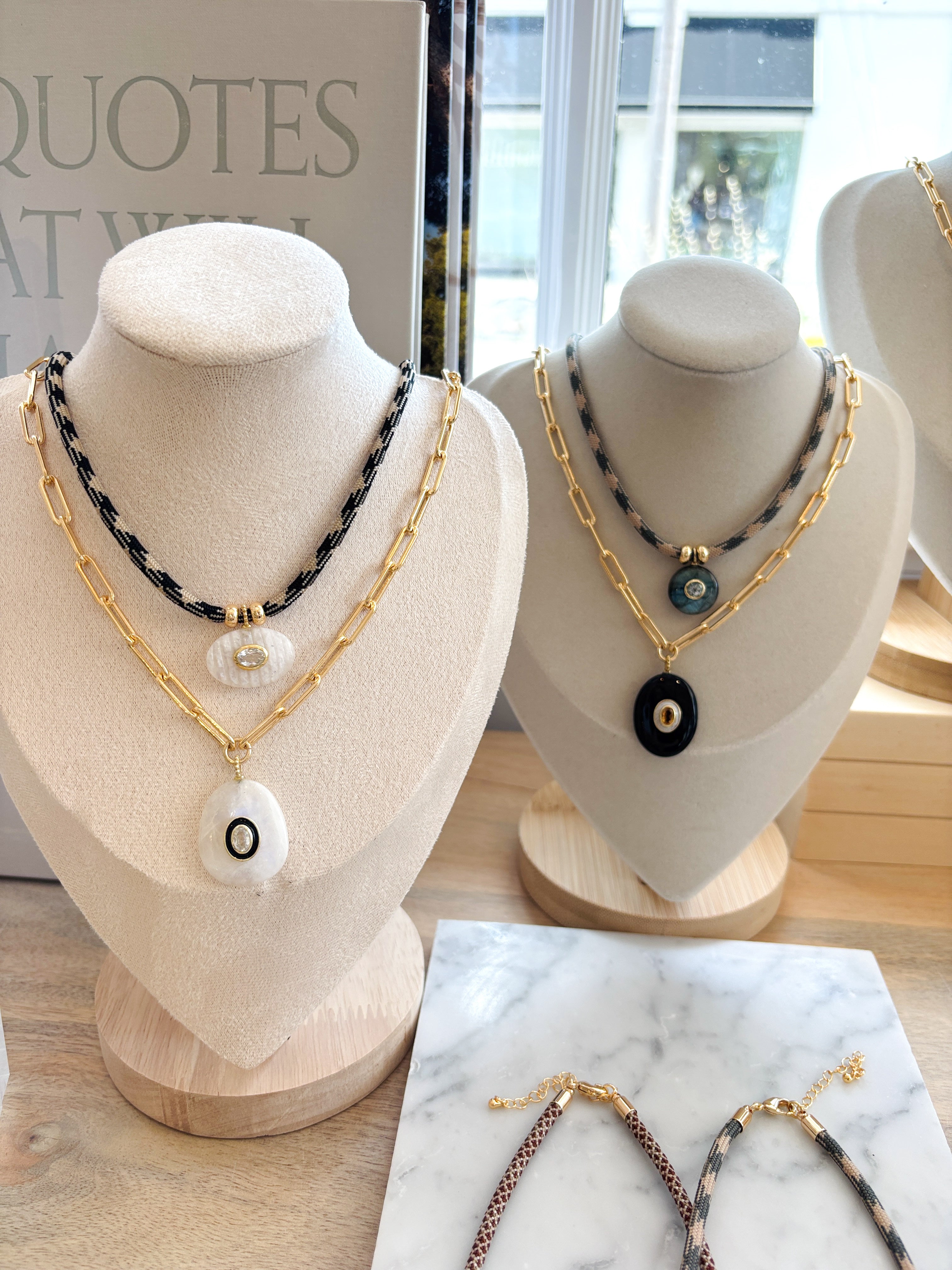 The ICON Pendant Necklace / RAINBOW MOONSTONE