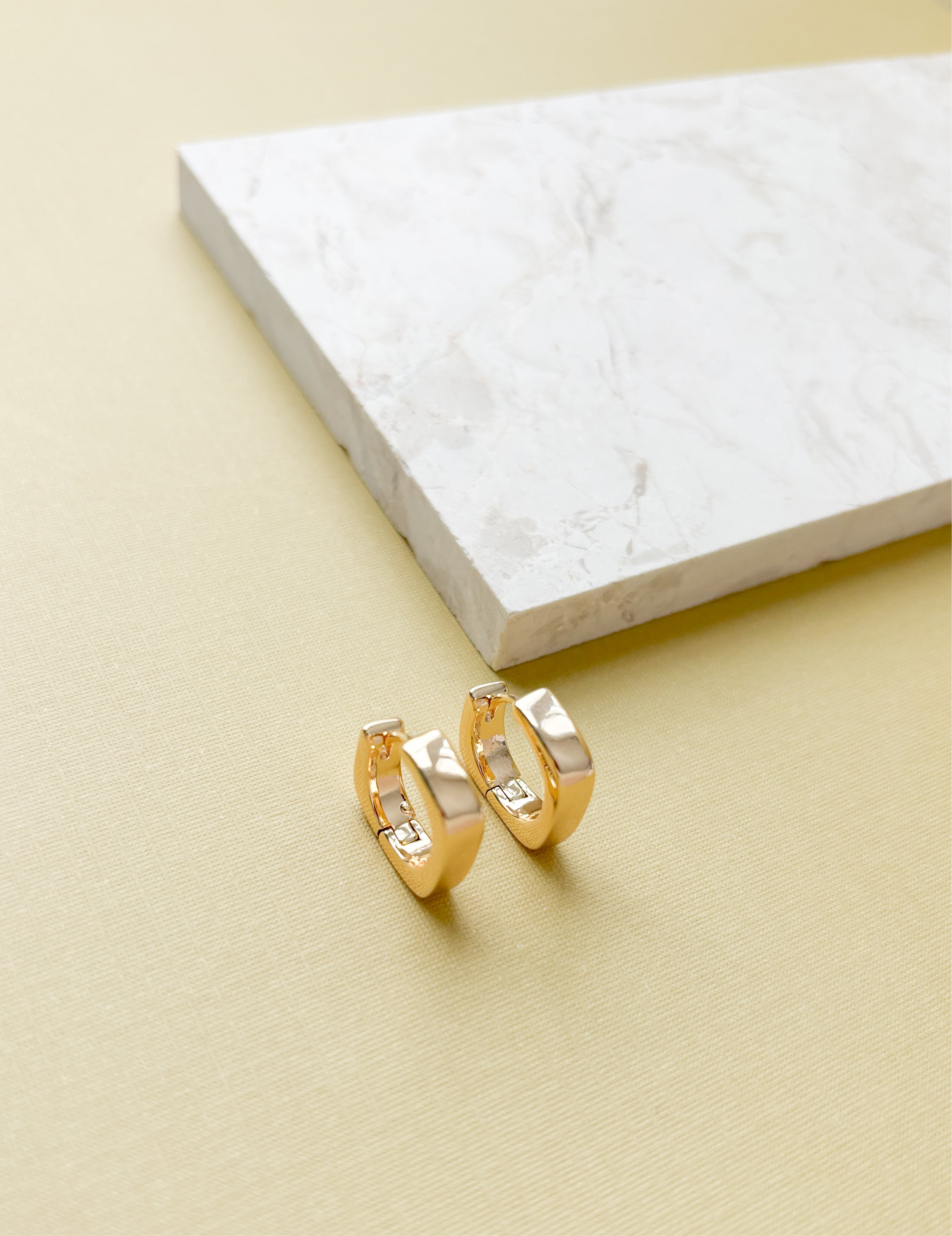 BOLD HOOPS