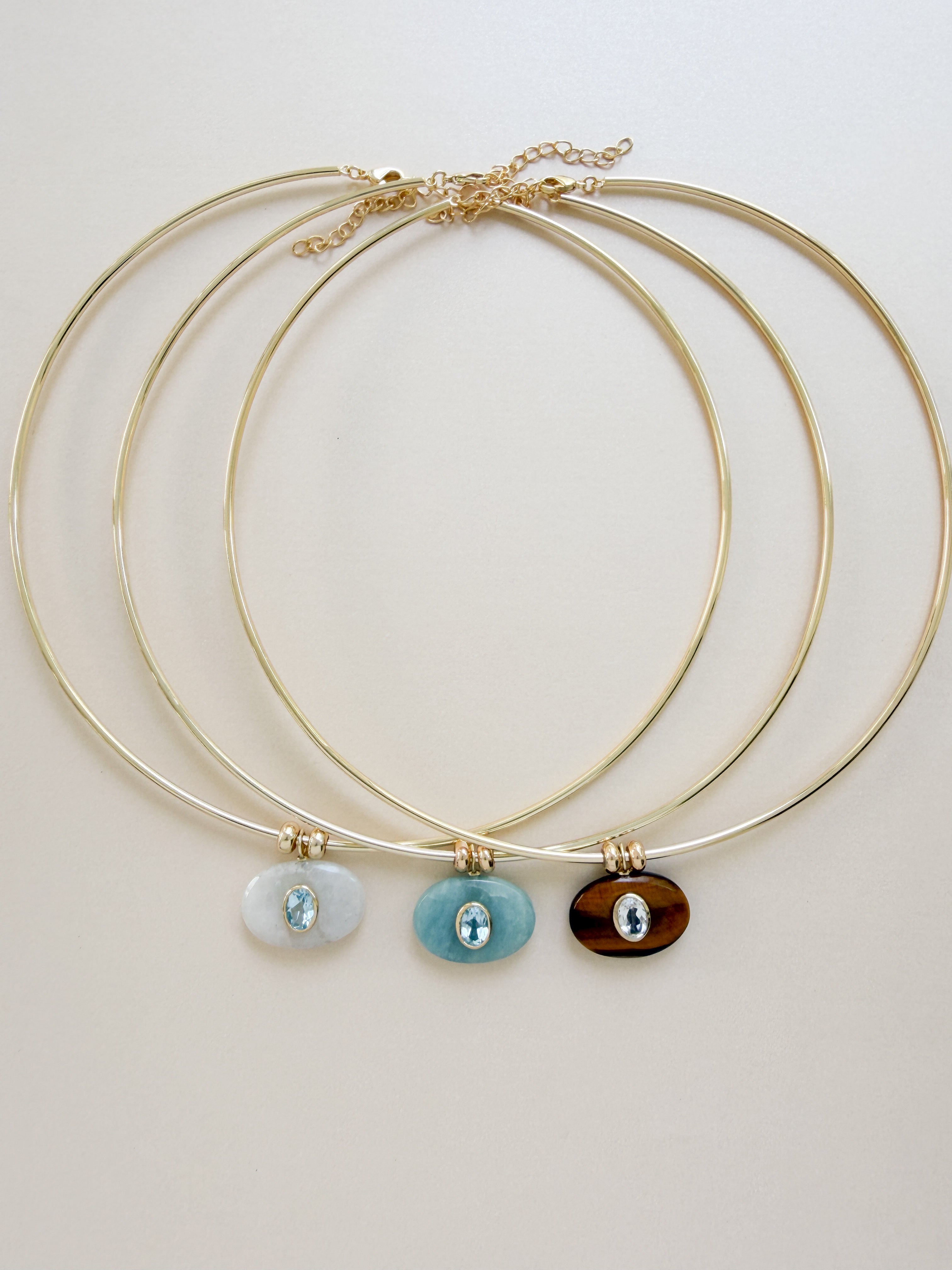 HALO COLLAR NECKLACE