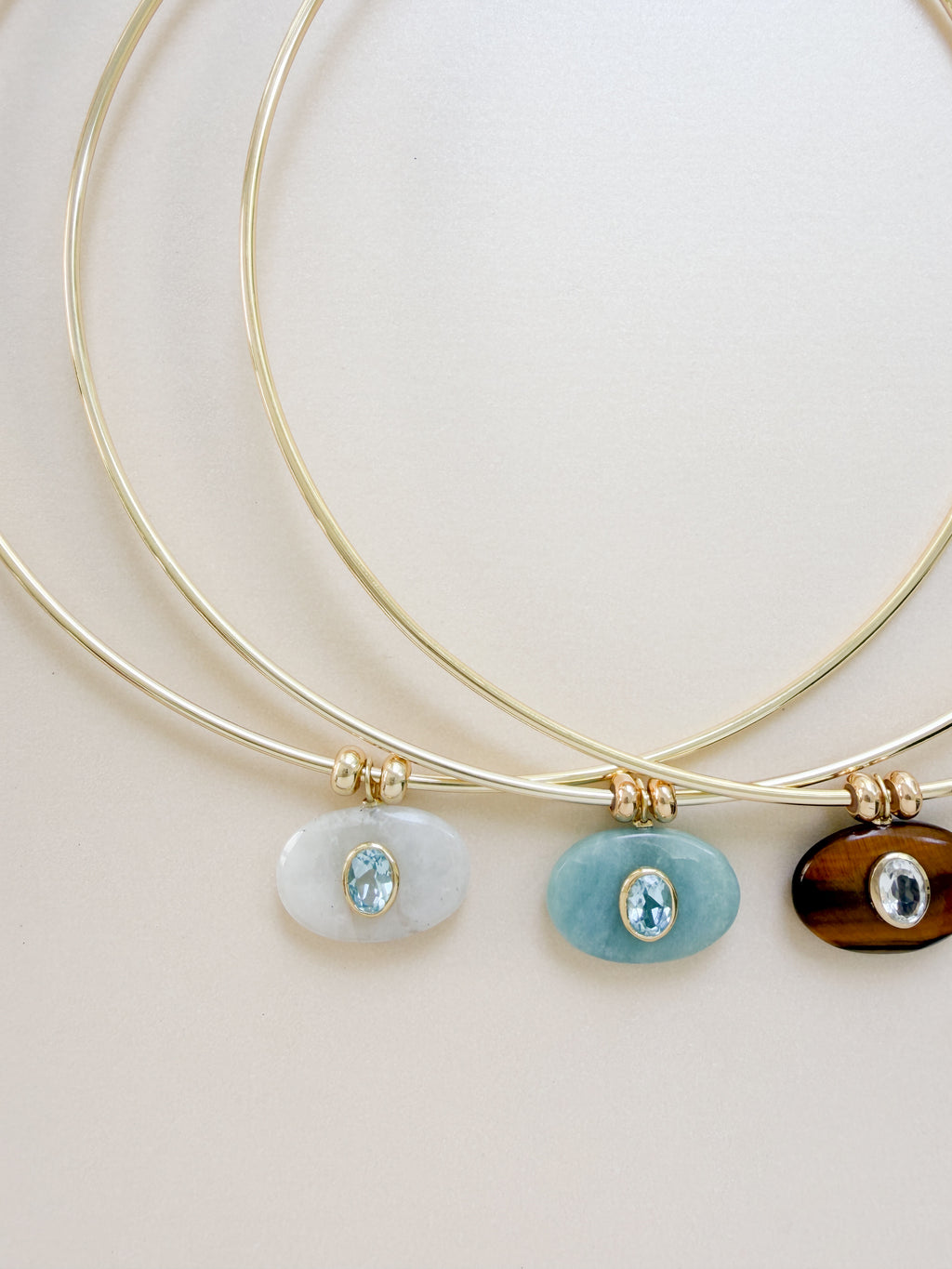 HALO COLLAR NECKLACE