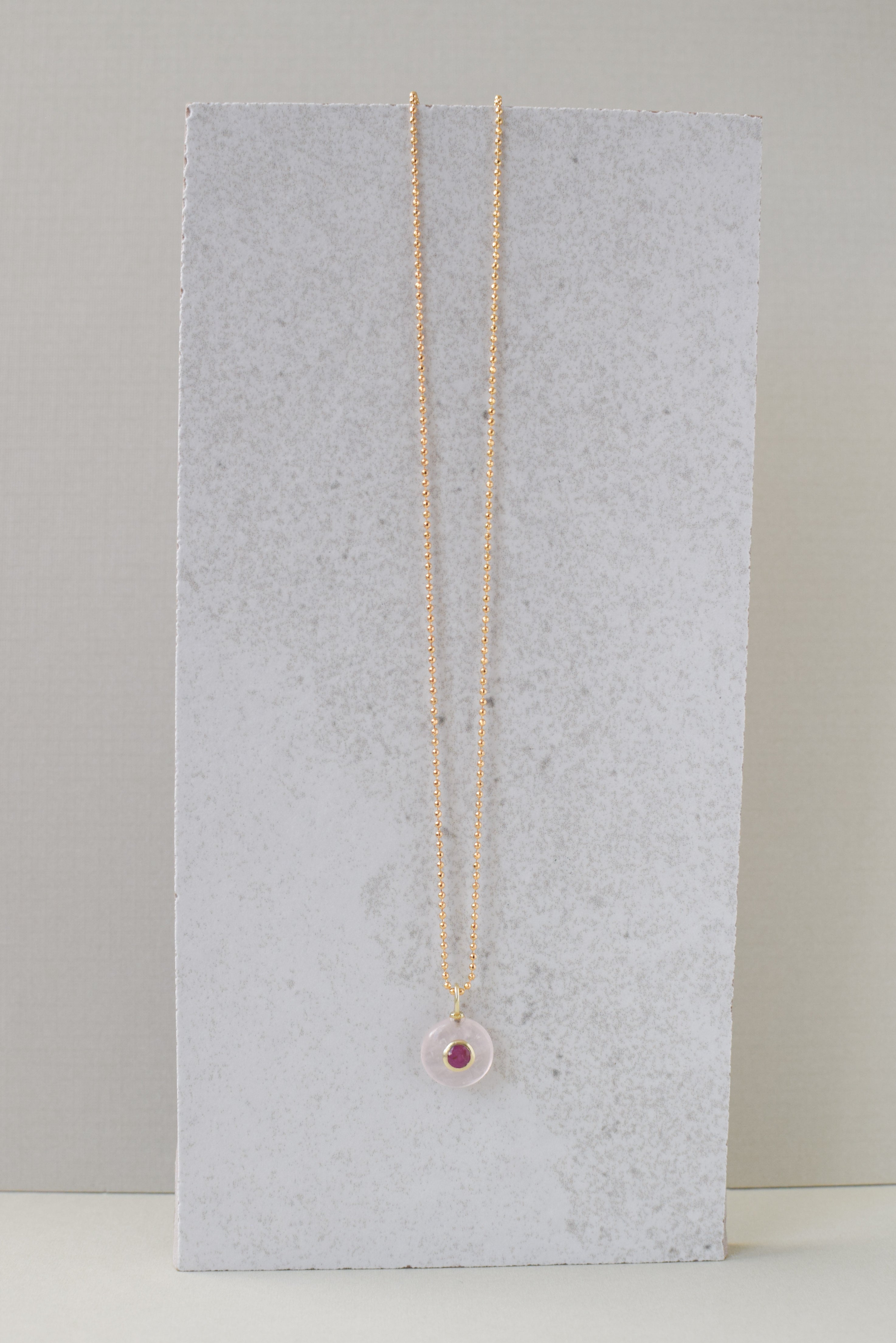 SMALL ROUND GEM NECKLACE