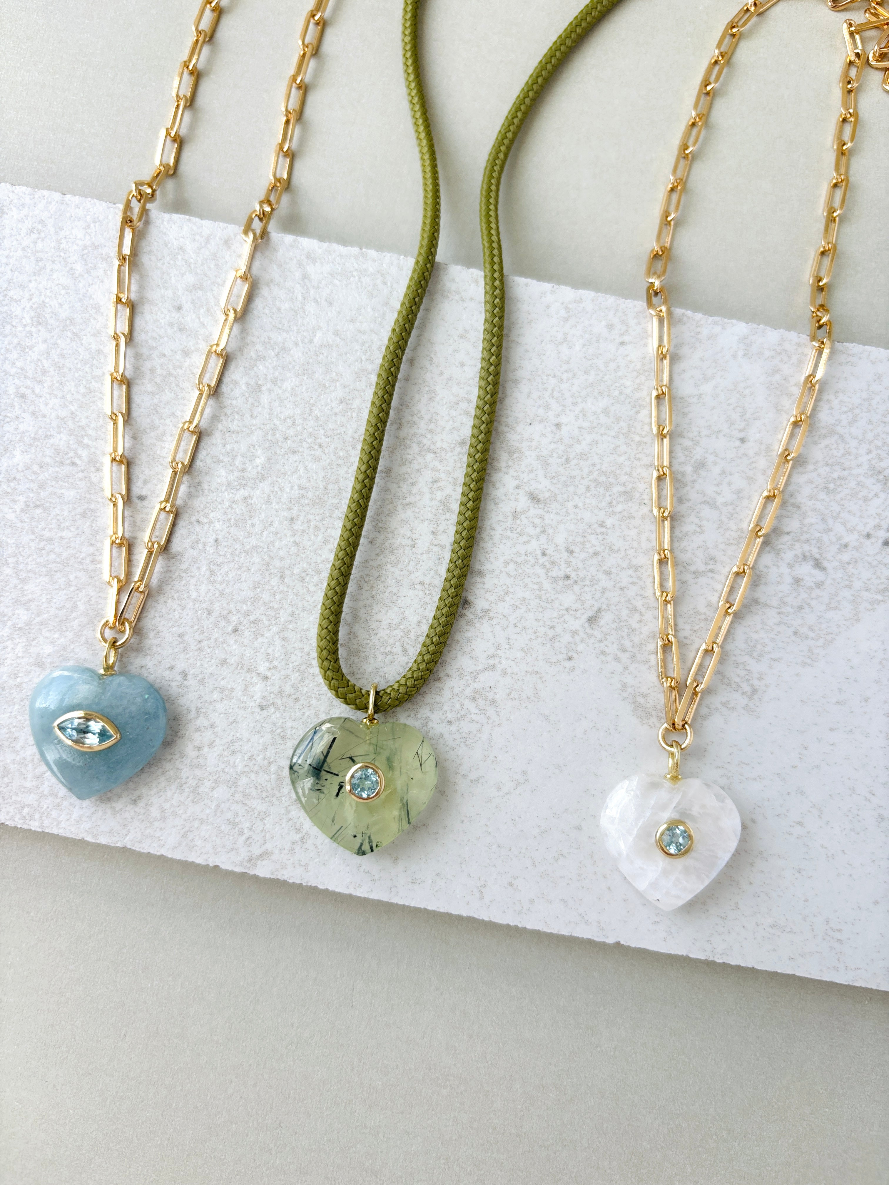 GEMSTONE PENDANT HEARTS