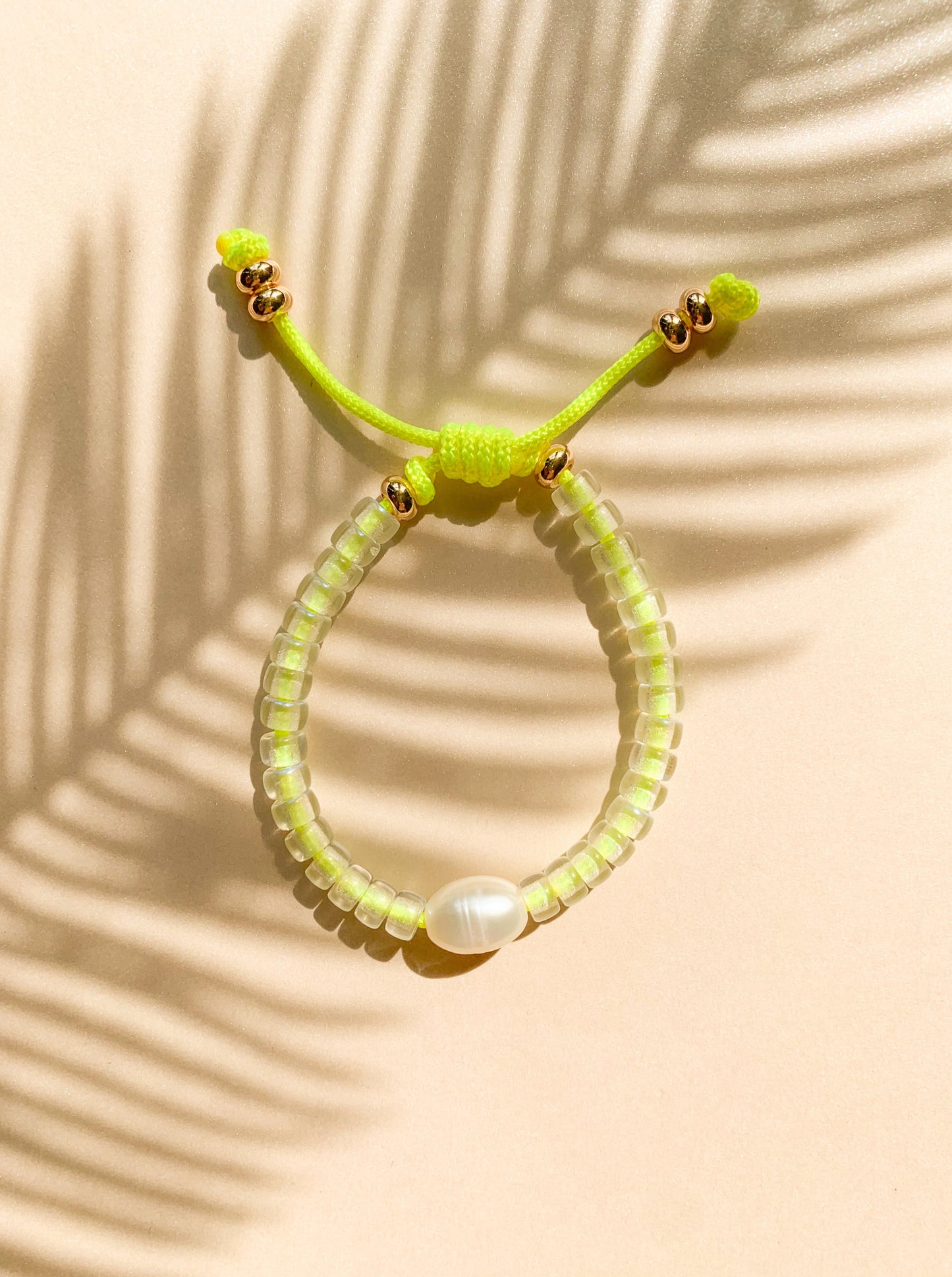 NEON PEARL BRACELET