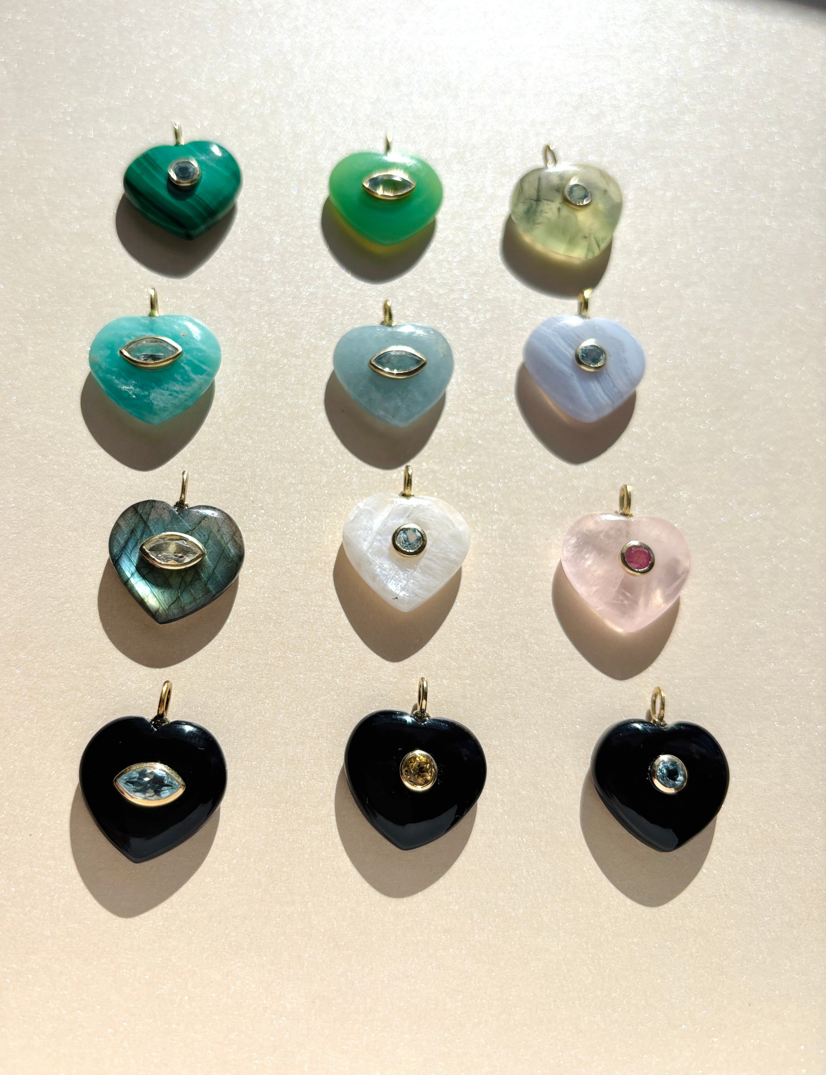 GEMSTONE PENDANT HEARTS