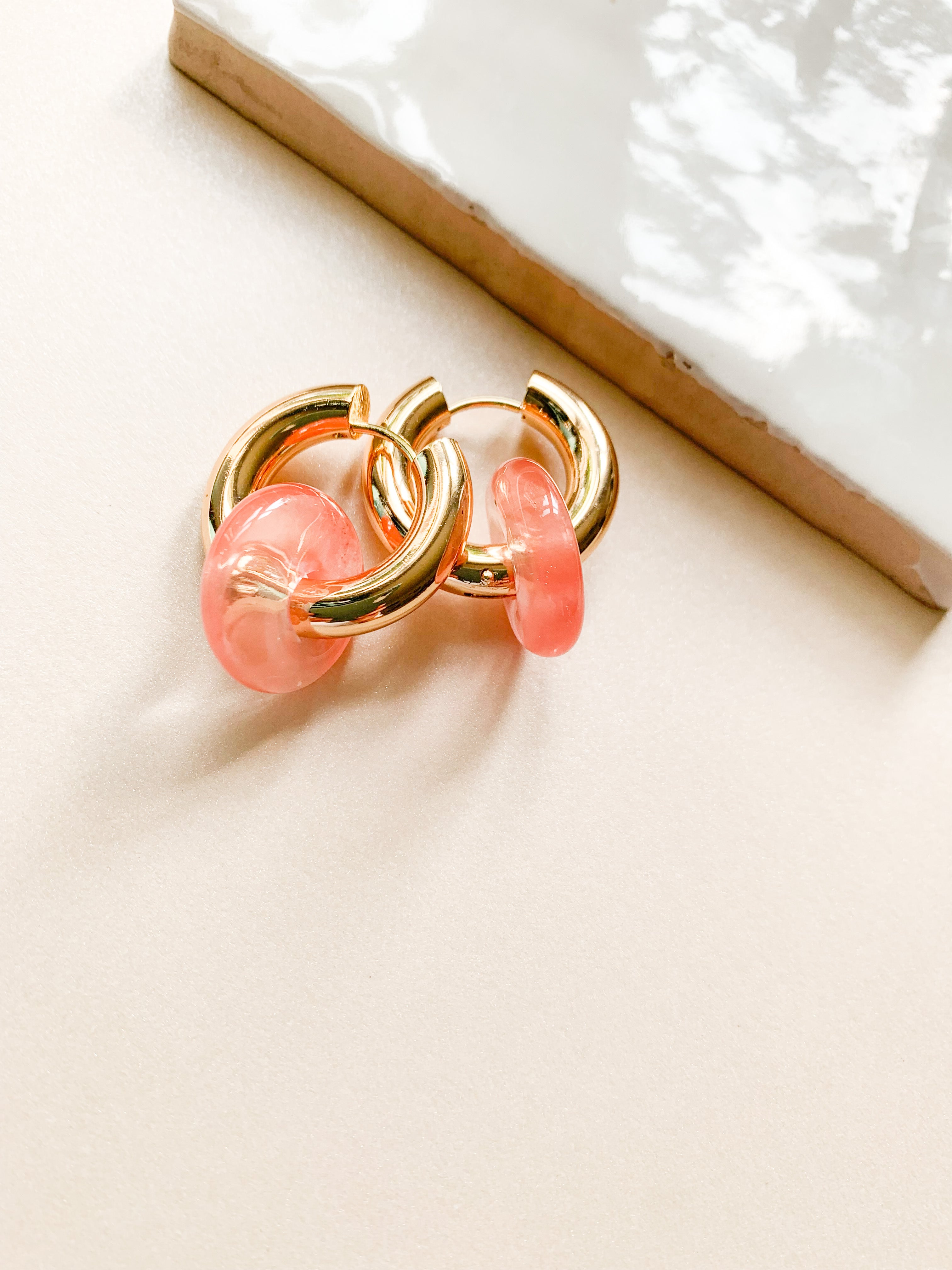 CHERRY CHRYSTAL CHUNKY HOOPS